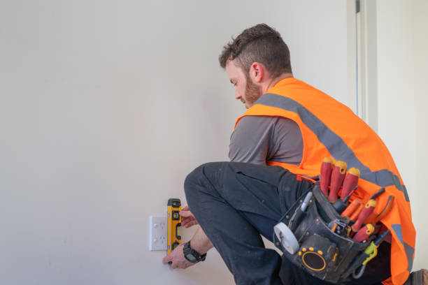 Best Affordable Emergency Electrician  in Reeds Spring, MO